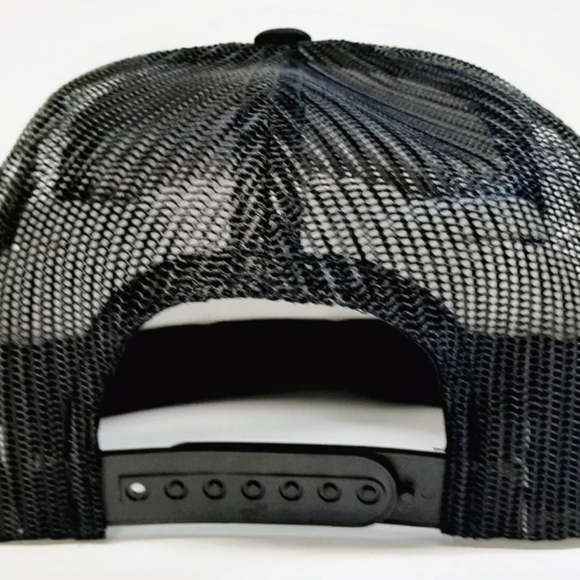 Thunder Cats Flat Bill Mesh Snapback Trucker Cap Hat Black Embroidered 80s Carto - Picture 5 of 5